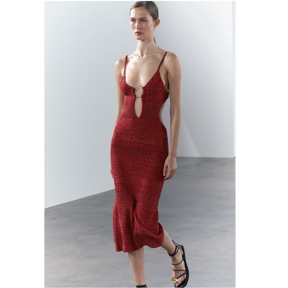 Zara BUCKLED CUT OUT KNIT DRESS - Picture 13 of 16